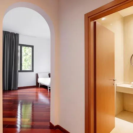 ホテル レオン ドロ