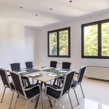 ホテル レオン ドロ