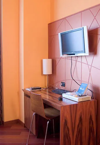 B&B Hotel Sassuolo Otel 3*