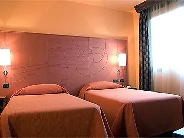 B&B Hotel Sassuolo 3* ساسْوولو